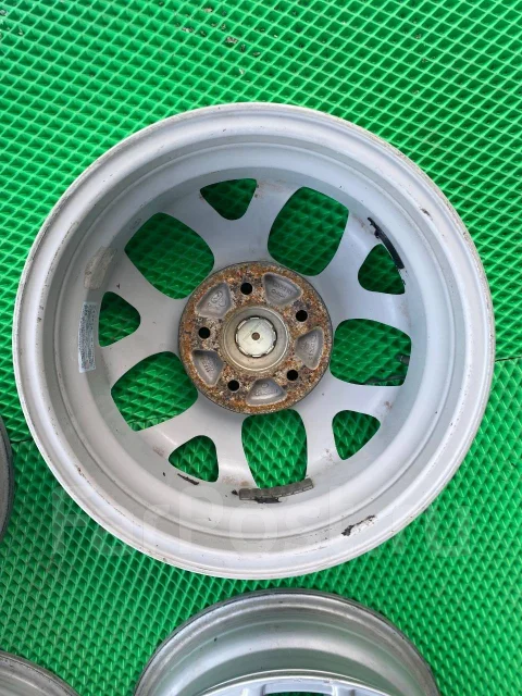 Bridgestone NR-979. 5.5x15", 5x114.3, ET48, �� 72���. ����