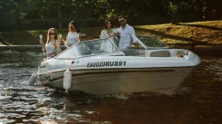 Four Winns. 1999 ���, ����� 5,3��., ��������� ������������ ����