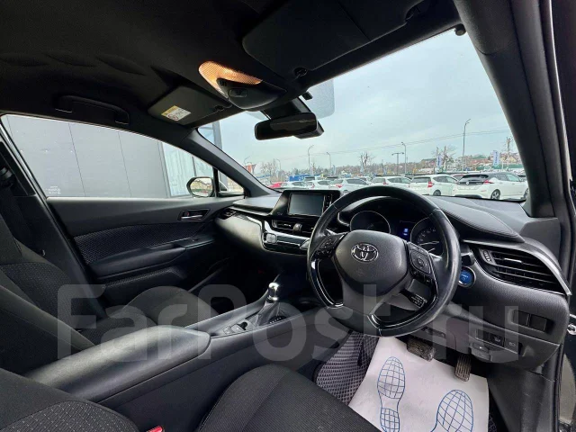 Toyota C-HR. ��������, ��������, 1.8 (98��.�.), ������, 89 000����. �� ����