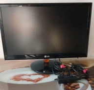 LG. 23", ���������� �� (LCD, LED, QLED) ����