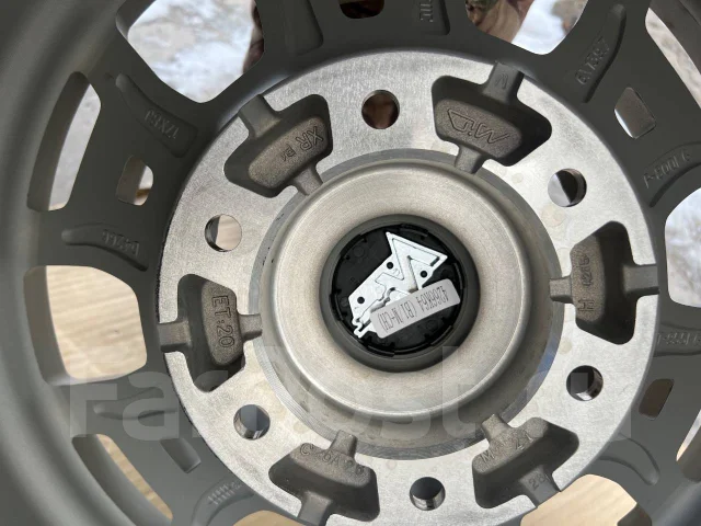 Nitro Power. 8.0x17", 6x139.7, ET20, �� 106,1���. ����