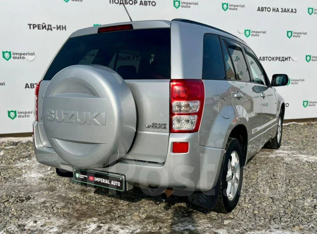Suzuki Grand Vitara. �������, 4wd, 2.4 (169��.�.), ������, 110 000����. �� ����