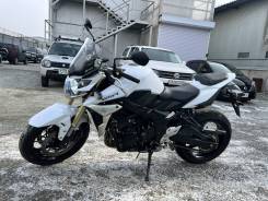 Suzuki GSR 750