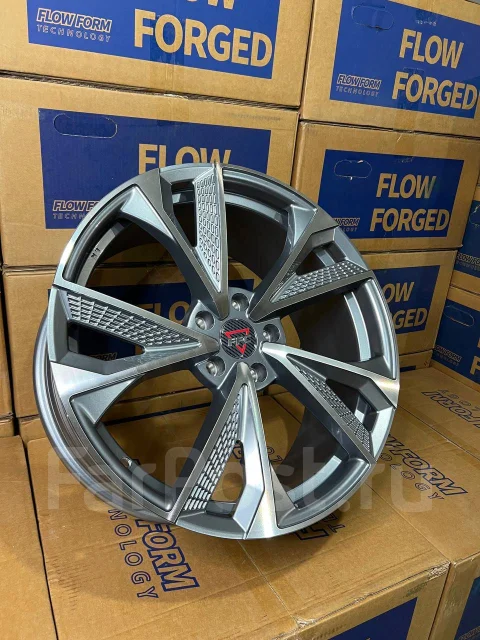 WorldWheels. 8.5x19", 5x114.3, ET35, �� 73,1���. ����