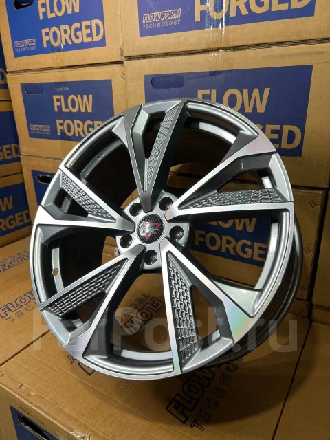 WorldWheels. 8.5x19", 5x114.3, ET35, �� 73,1���. ����