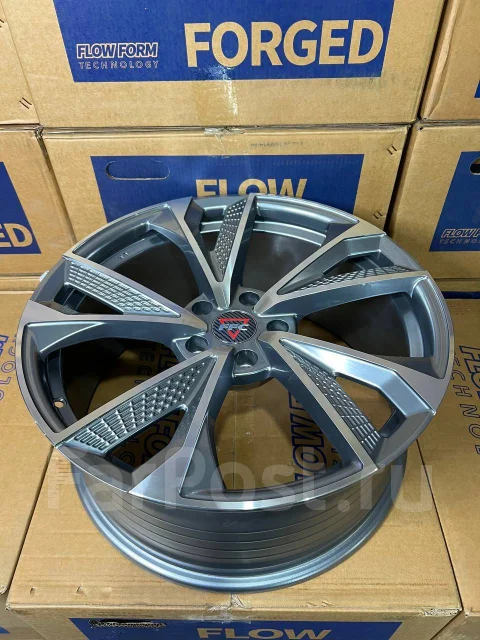 WorldWheels. 8.5x19", 5x114.3, ET35, �� 73,1���. ����