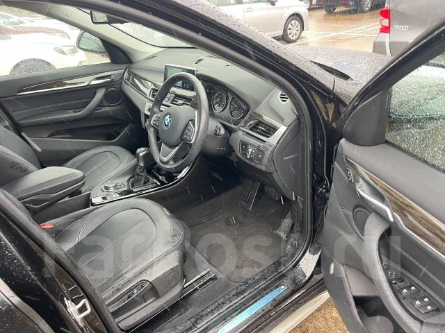 BMW X1 ����