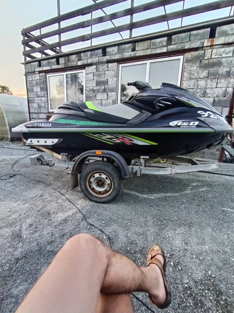 Yamaha FZR. 2011 ��� ����