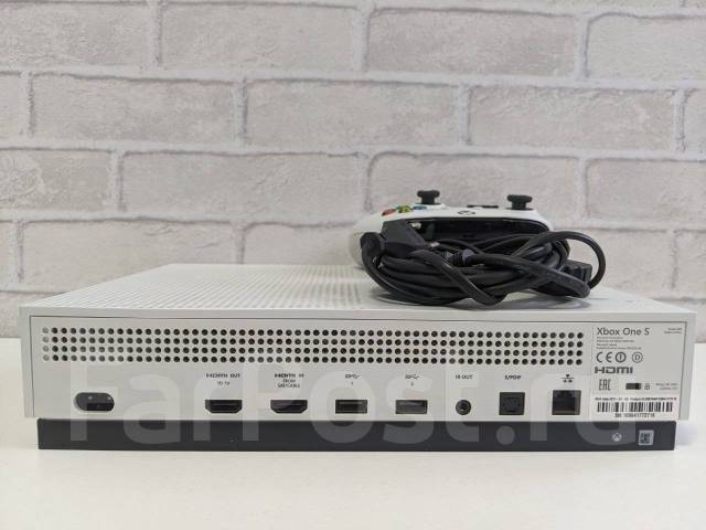 Microsoft Xbox One S ����