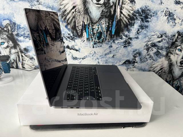 Apple MacBook Air 15. 15", ��� 8 ��, ���� 512���, WiFi: 1, Bluetooth: 1, ����������� �� 18��. ����