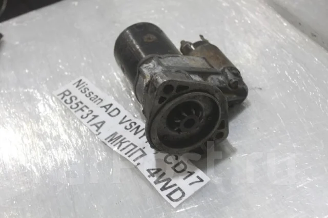 ������� Nissan AD 1995 2330060Y00 ����