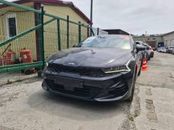 Kia K5.   