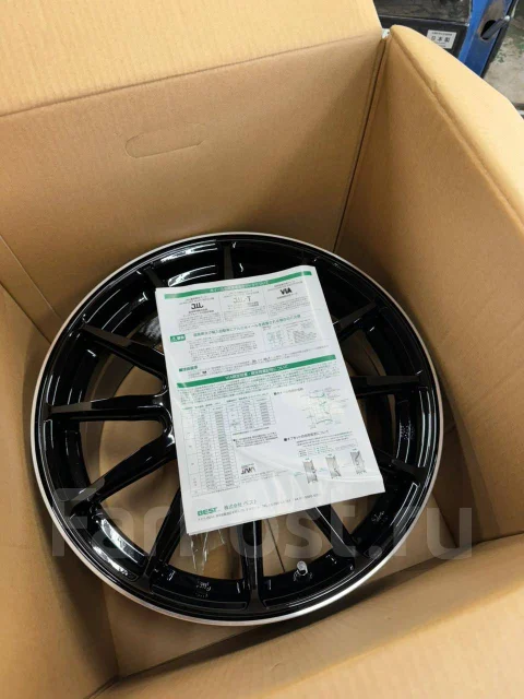 Infiniti. 7.0x17", ET45, �� 73,1���. ����