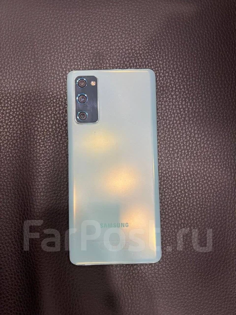 Samsung Galaxy S20 FE. �/�, 128 ��, �������, 4G LTE, Dual-SIM, NFC ����