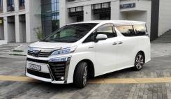 Toyota Alphard.   