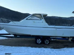 Yamaha F-26. ����� 8,5��., ��������� ���������, 300��.�., ������ ����