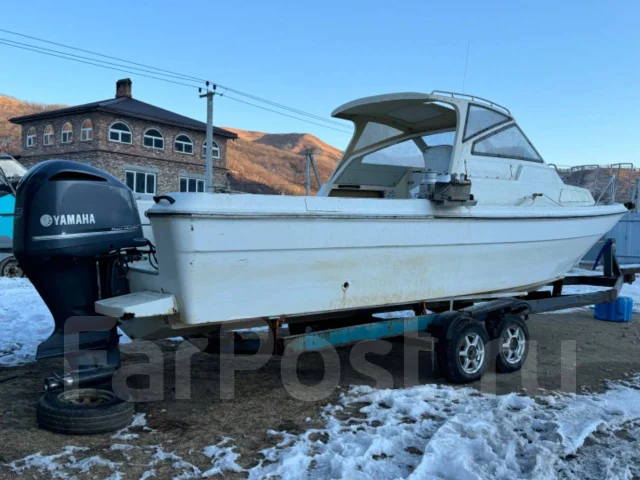 Yamaha F-26. ����� 8,5��., ��������� ���������, 300��.�., ������ ����