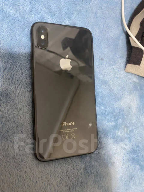 Apple iPhone X. �/�, 64 ��, ������, 4G LTE ����