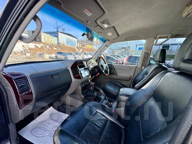 Mitsubishi Pajero. �������, 4wd, 3.0 (180��.�.), ������, 201 000����. �� ����