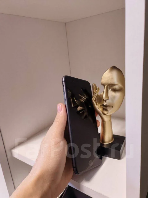 Apple iPhone 8 Plus. �/�, 64 ��, ������ ����