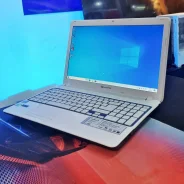 Packard Bell. 15.6", 2,4����, ��� 8 ��, ���� 700���, WiFi: 1, Bluetooth: 1, ����������� �� 4��. ����