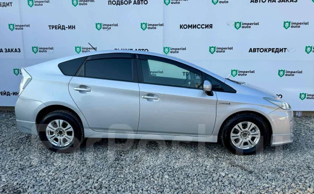 Toyota Prius. ��������, ��������, 1.8 (99��.�.), ������, 181 000����. �� ����