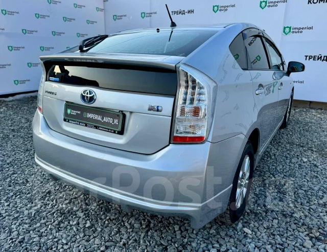 Toyota Prius. ��������, ��������, 1.8 (99��.�.), ������, 181 000����. �� ����