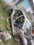 Mitsubishi Diamante ����