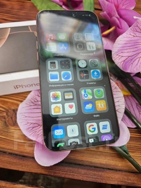 Apple iPhone. �����, �� 8 ��, ������� ����