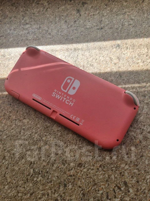 Nintendo Switch Lite ����