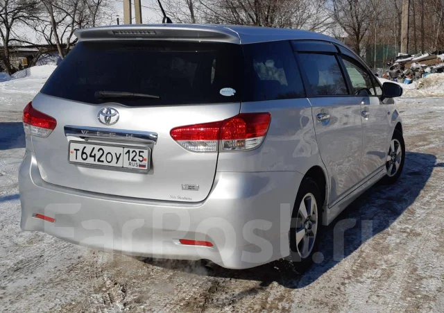 Toyota Wish. ��������, ��������, 1.8 (142��.�.), ������, 150 000����. �� ����