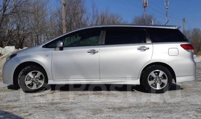 Toyota Wish. ��������, ��������, 1.8 (142��.�.), ������, 150 000����. �� ����