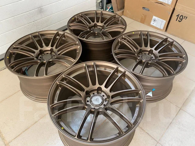 Wheelegend. 9.5x18", 5x114.3, ET35, �� 73,1���. ����