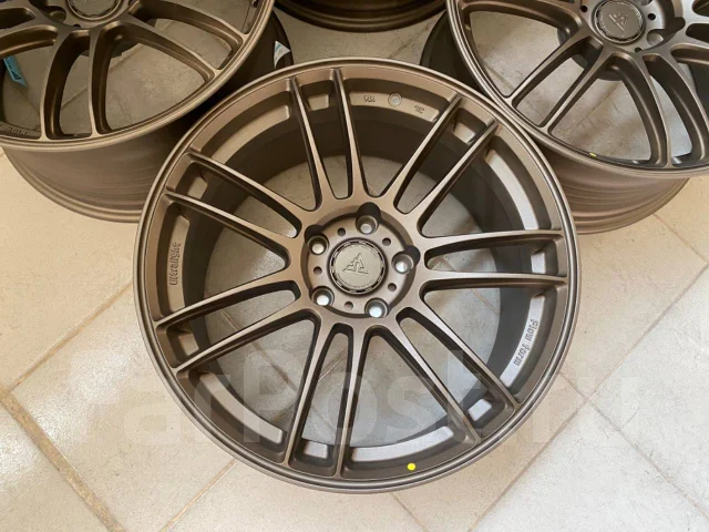 Wheelegend. 8.5x18", 5x114.3, ET38, �� 73,1���. ����