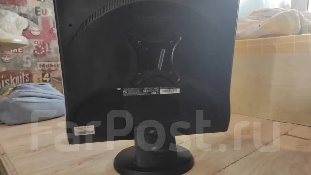 ViewSonic. 20", ���������� �� (LCD, LED, QLED) ����