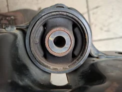 �������� ������ ����� Honda FIT GE6 51360-TF0-030 ����