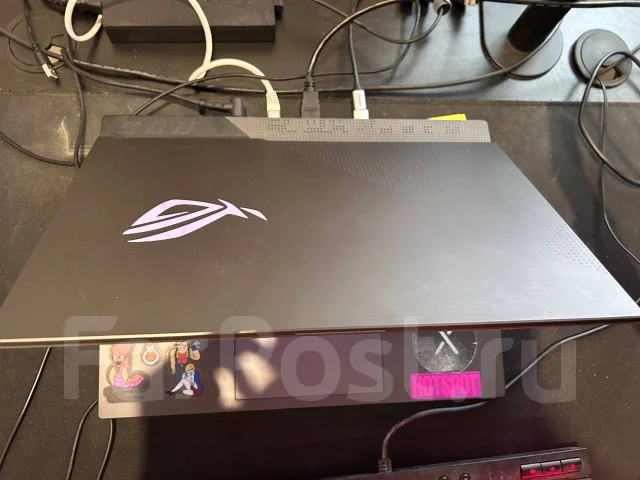 Asus ROG Strix G15. 15.6", 3,3����, ��� 16 ��, ���� 1 000���, WiFi: 1, Bluetooth: 1 ����
