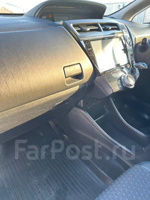 Toyota Prius a. �������, ��������, ������, 220����. �� ����