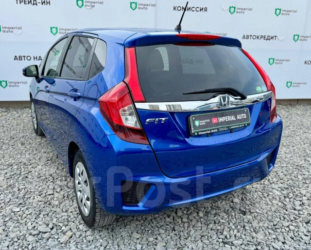 Honda Fit. �������, ��������, 1.3 (100��.�.), ������, 111 000����. �� ����