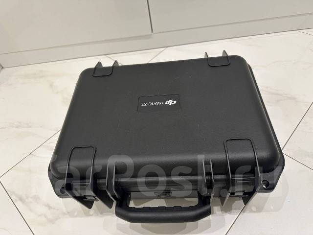 DJI Mavic 3T.   