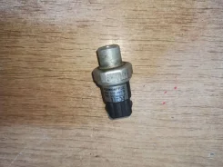 ������ �������� ������������ 8D0959482B Audi A6 A4 Audi A6 C5 (1997�2001) [8D0959482B] 8D0959482B ����