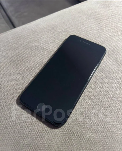 Apple iPhone SE 2020. �/�, 64 ��, ������, 3G, 4G LTE, 5G, ����������, NFC ����