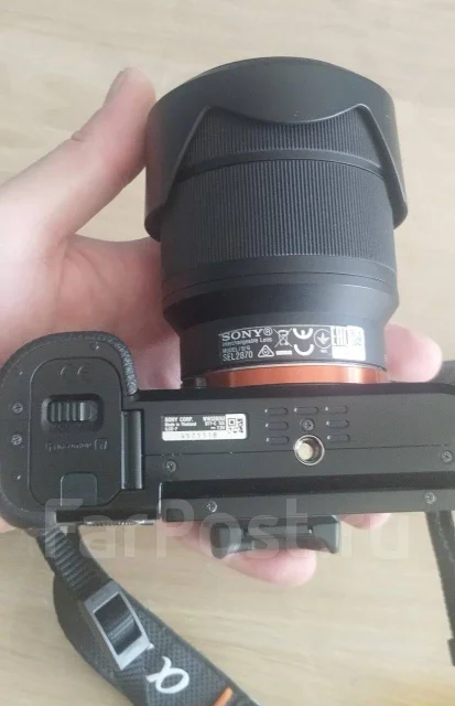 Sony Alpha ILCE-7. ����� 4-� ��, ���: 14� � ����� ����