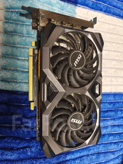 Radeon RX 5500 XT ����