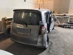 Toyota Ractis. SCP1000073350 ����