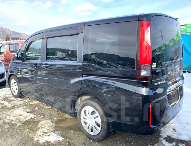 Honda Stepwgn. �������, ��������, 1.5 (150��.�.), ������, 106 000����. ��, �/�, ��� ��� ����