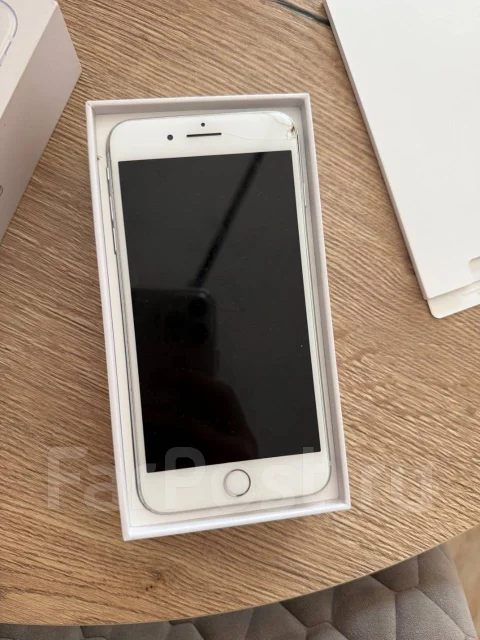 Apple iPhone 8 Plus. �/�, 256 ��, ����� ����