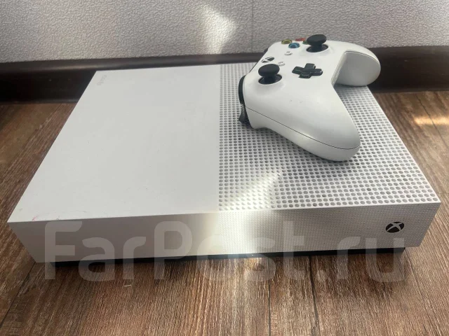 Microsoft Xbox One S ����