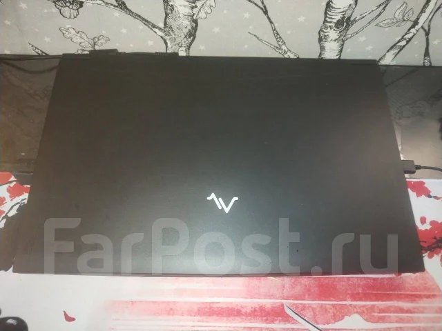 Maibenben. 17.3", 3,3����, ��� 1536 ��, ���� 16���, WiFi: 1, Bluetooth: 1 ����
