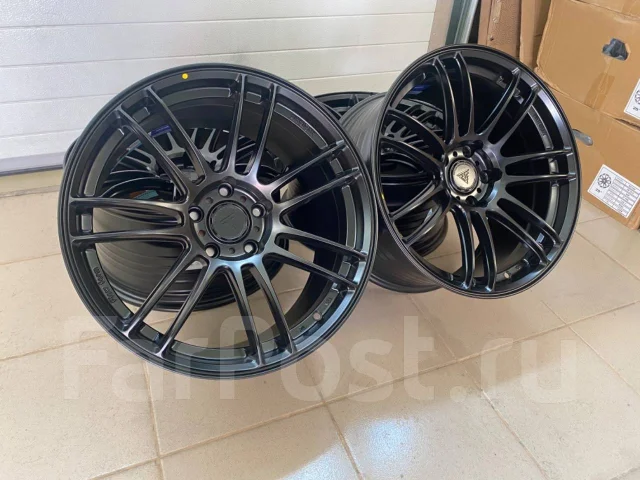 Wheelegend. 9.5x18", 5x114.3, ET35, �� 73,1���. ����